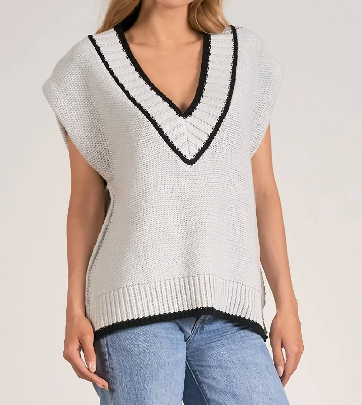 Brenda Sleeveless Sweater In White