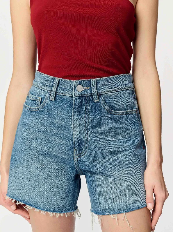 VVI Relaxed Jean Short - Out of Town