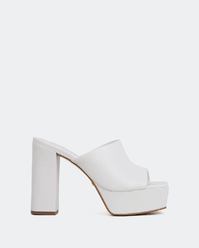 Leva White Leather